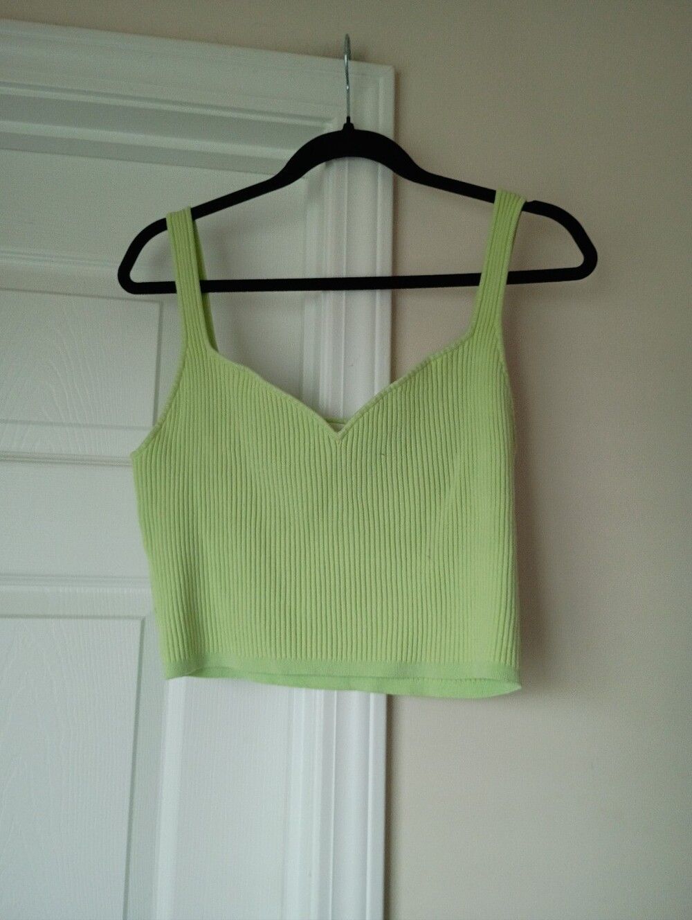H&M Lime Green Ribbed V-Neck Crop Tank L